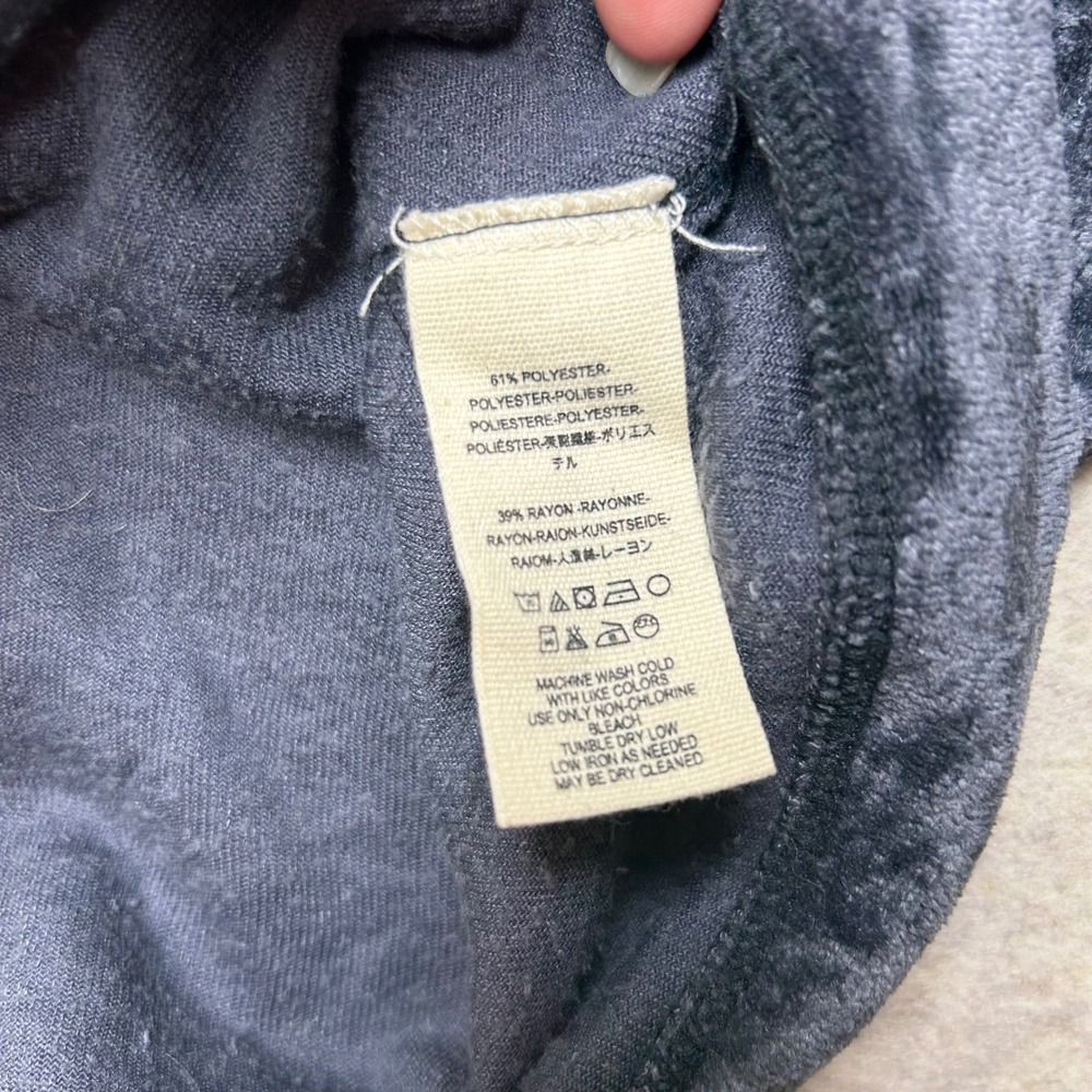 We The Free Crushed Velvet Top XS Long Sleeve Gray Casual Shirt EUC - Picture 6 of 7